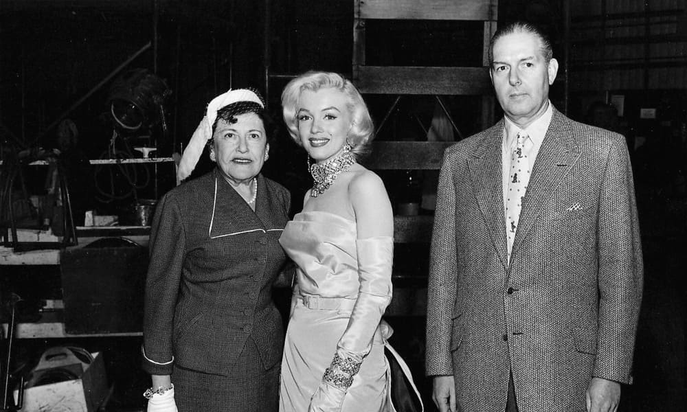 Louella Parsons con Marilyn Monroe