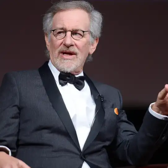 Steven Spielberg, il nuovo film fa tornare gli UFO al cinema