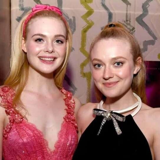 The Nightingale - Dakota Fanning ed Elle Fanning