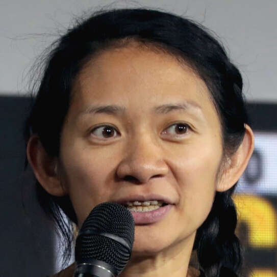 Chloe Zhao, regista di Hamnet - Foto di Gage Skidmore, CC BY-SA 3.0, https://commons.wikimedia.org/w/index.php?curid=81055496