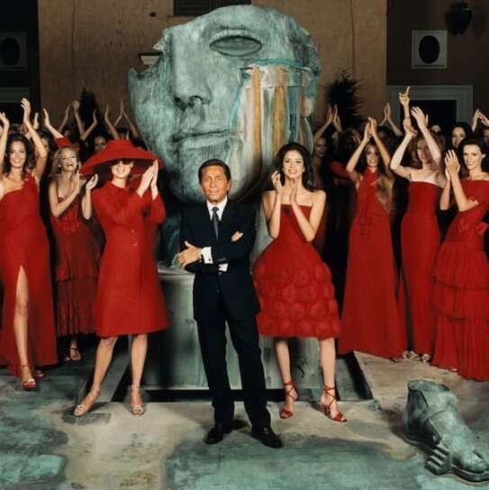 Addio allo stilista Valentino Garavani