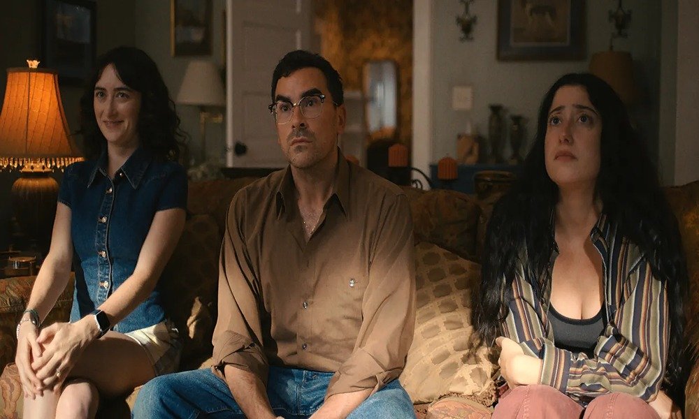 Netflix ha fissato per il 9 aprile la premiere di Big Mistakes, nuova serie comedy-crime a sfondo familiare creata da Dan Levy.