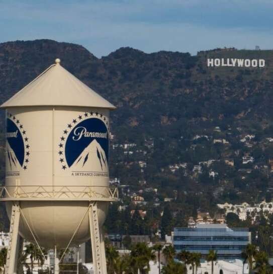 Fusione Paramount-Warner Bros., continua la petizione contraria