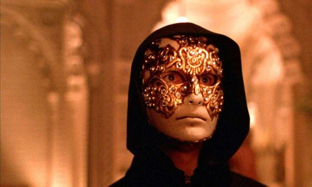 Eyes Wide Shut