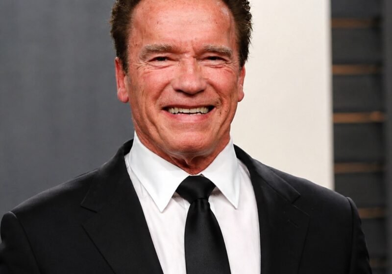 Arnold Schwarzenegger, un compleanno in palestra