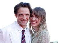 Suki Waterhouse: "Aiuterei mia figlia se volesse lavorare a Hollywood"