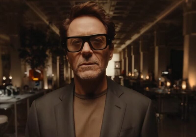 Robert Downey Jr SPECS